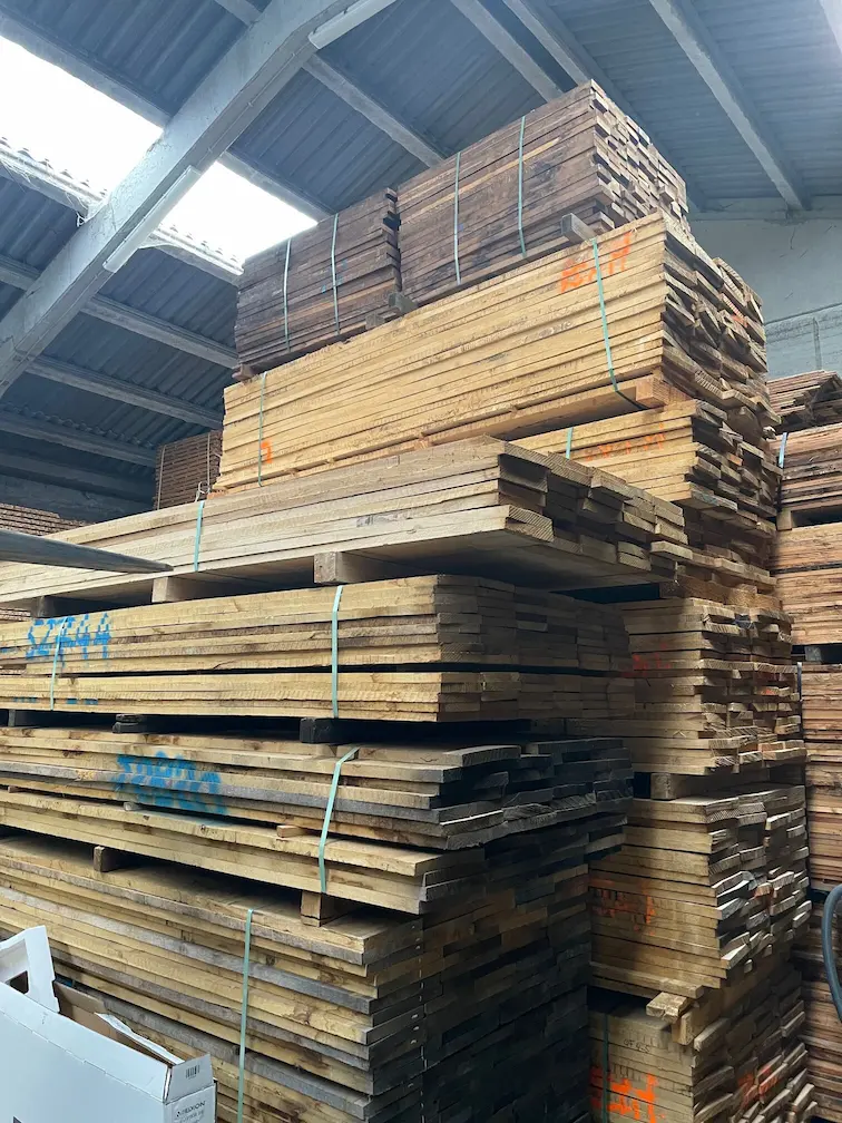 Square edge wood